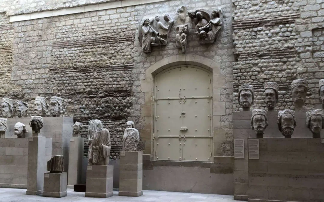 Paris Insolite